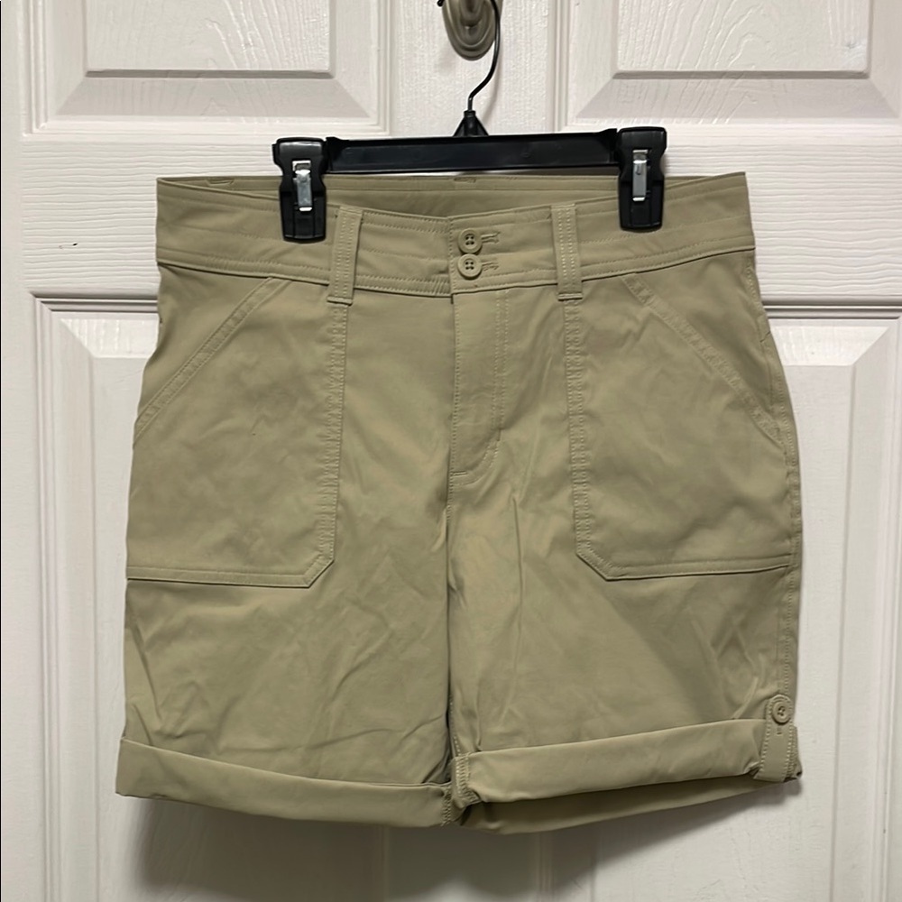 Eddie Bauer | Rolled Hem | Bermuda | Tan | Activewear| Shorts | Size 4